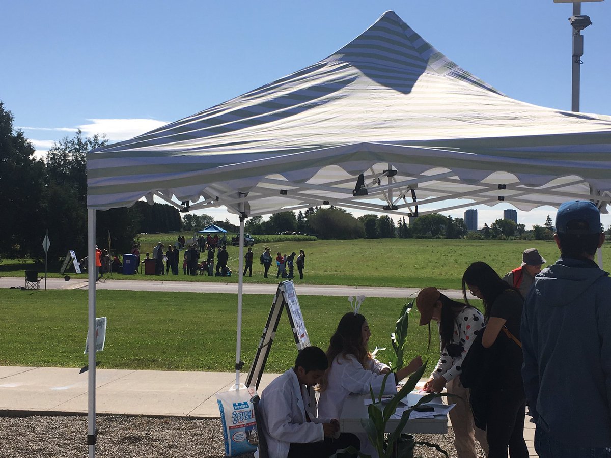 LeanderCampbell's tweet image. At work today?Nope. Taking the family to @bugdayOttawa ! 😁