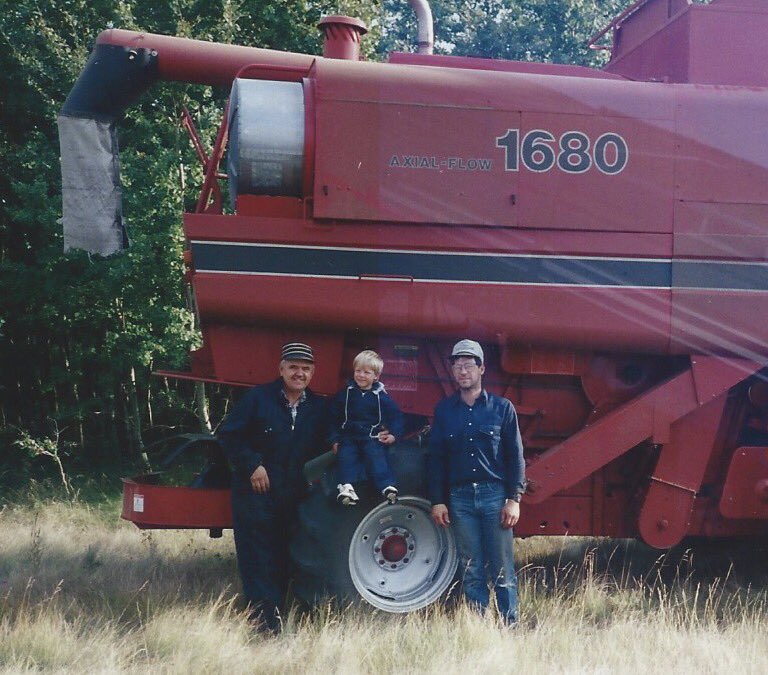 HerleSeedFarm's tweet photo. Today we lay to rest an amazing grandfather, father and friend. Family and farming were his passions, in that order. Ray will be missed. https://t.co/16g2i7lujD