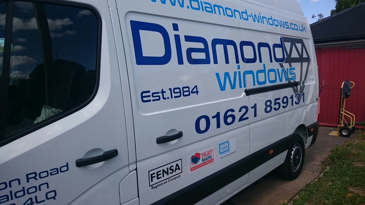 diamondwindow84's tweet photo. New sign writing! One word- Crisp! https://t.co/ggkawVi2BH