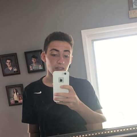 Wyatt__'s tweet photo. Finally redownloaded twitter 😅 https://t.co/LH2yrzNf9G
