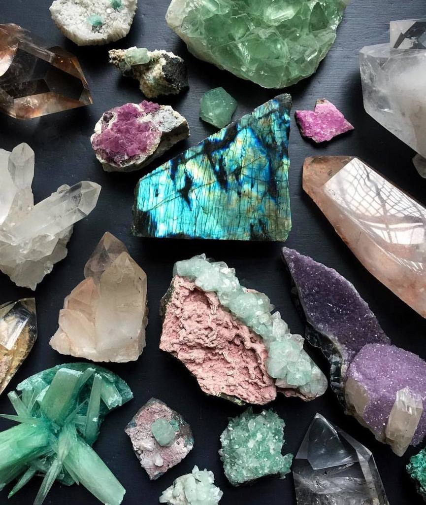 gemgossip's tweet photo. Loving all these gems from @able_ground
.
.
.
#gems #crystals #gemcollection #crystalcollection #gemnerd #rockhoun… https://t.co/aZAoqbbXQW https://t.co/8yHIXNQoRa