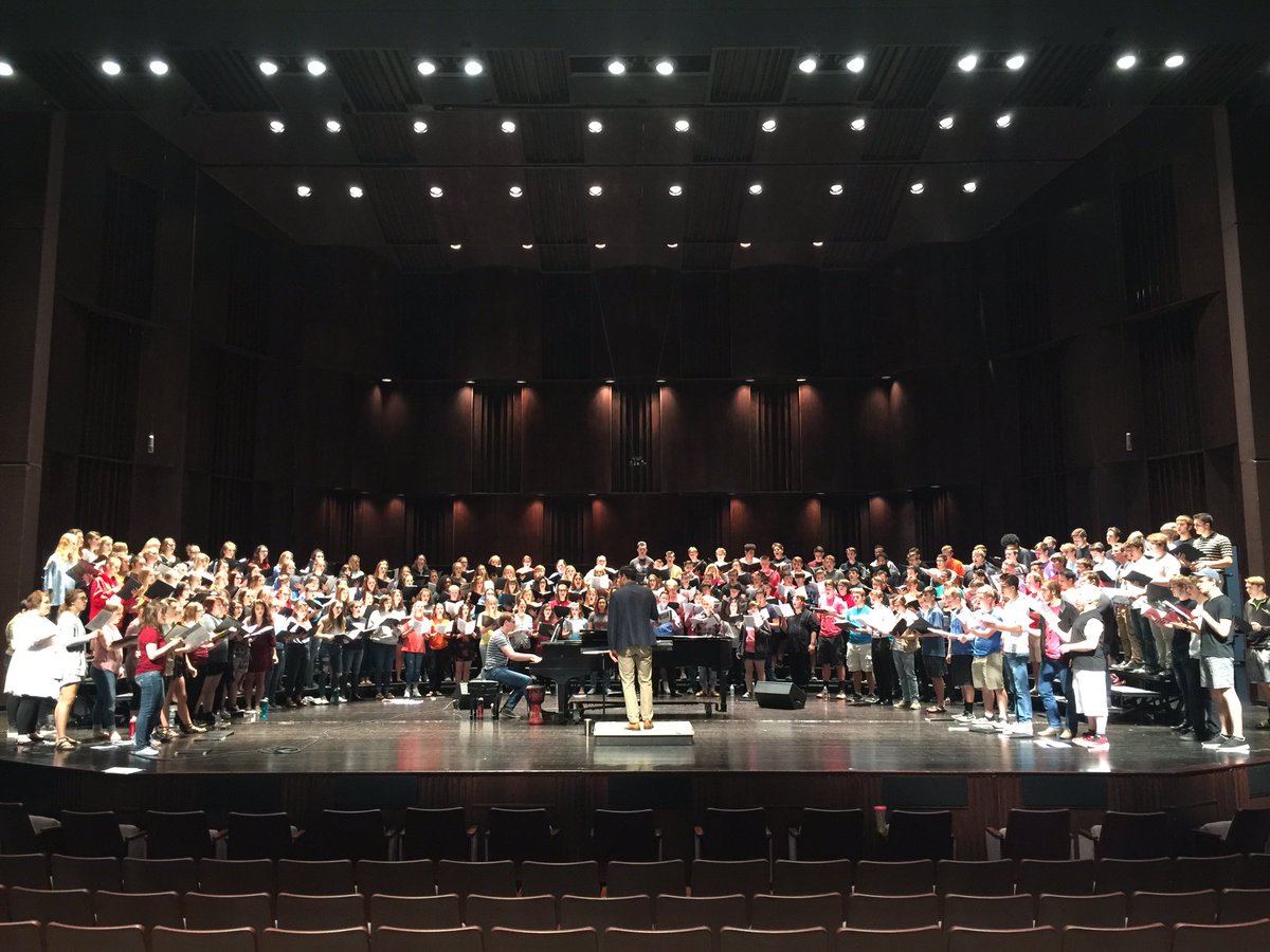MSU_Choirs's tweet photo. Day 2 of the MSU Invitational Choir is in full swing. Come see this wonderful choir at 4pm @HammonsHall #SpringfieldSings #RealBearsSing https://t.co/oVSCigksDt