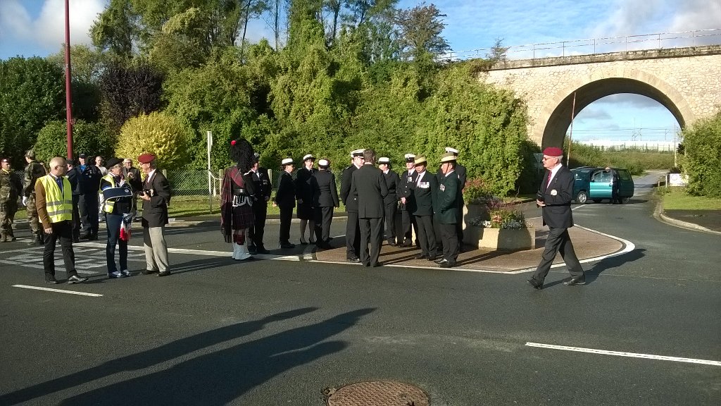 LeVicomteArts's tweet photo. Cérémonie au mémorial de #Frethun est fini. #OTAN #Mémoires #LeCoqGaulois https://t.co/mZuq16tbg7