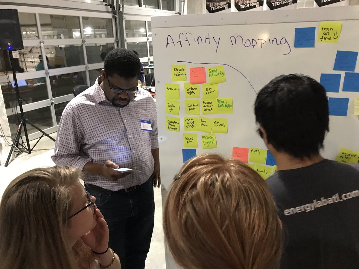 perryuxdesign's tweet photo. #SMARTA making MARTA smarta! Affinity mapping for the win. Something big is coming to change the transportation game! #MARTAhack https://t.co/Zh7GaotuWw