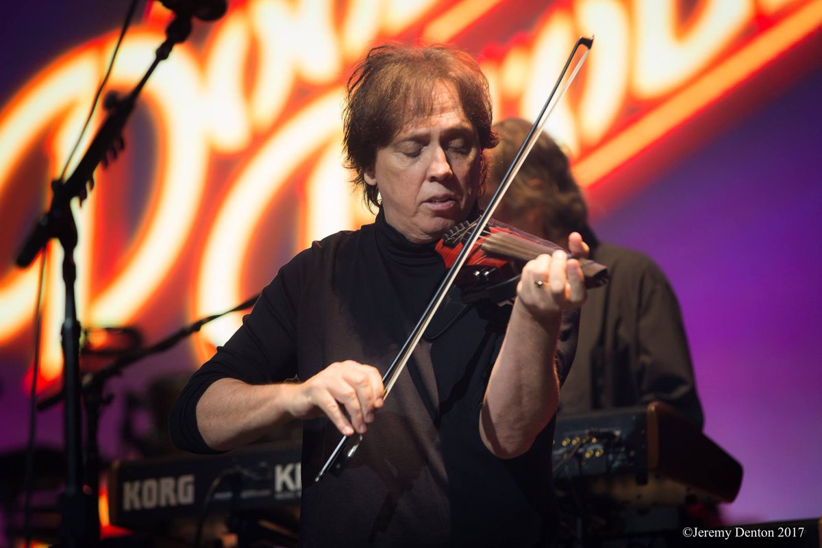 Happy Birthday to John McFee! You can find him rocking #TheClassicNW with <a href="/TheDoobieBros/">The Doobie Brothers</a> on September 30th! Tickets: livemu.sc/TheClassicNort…