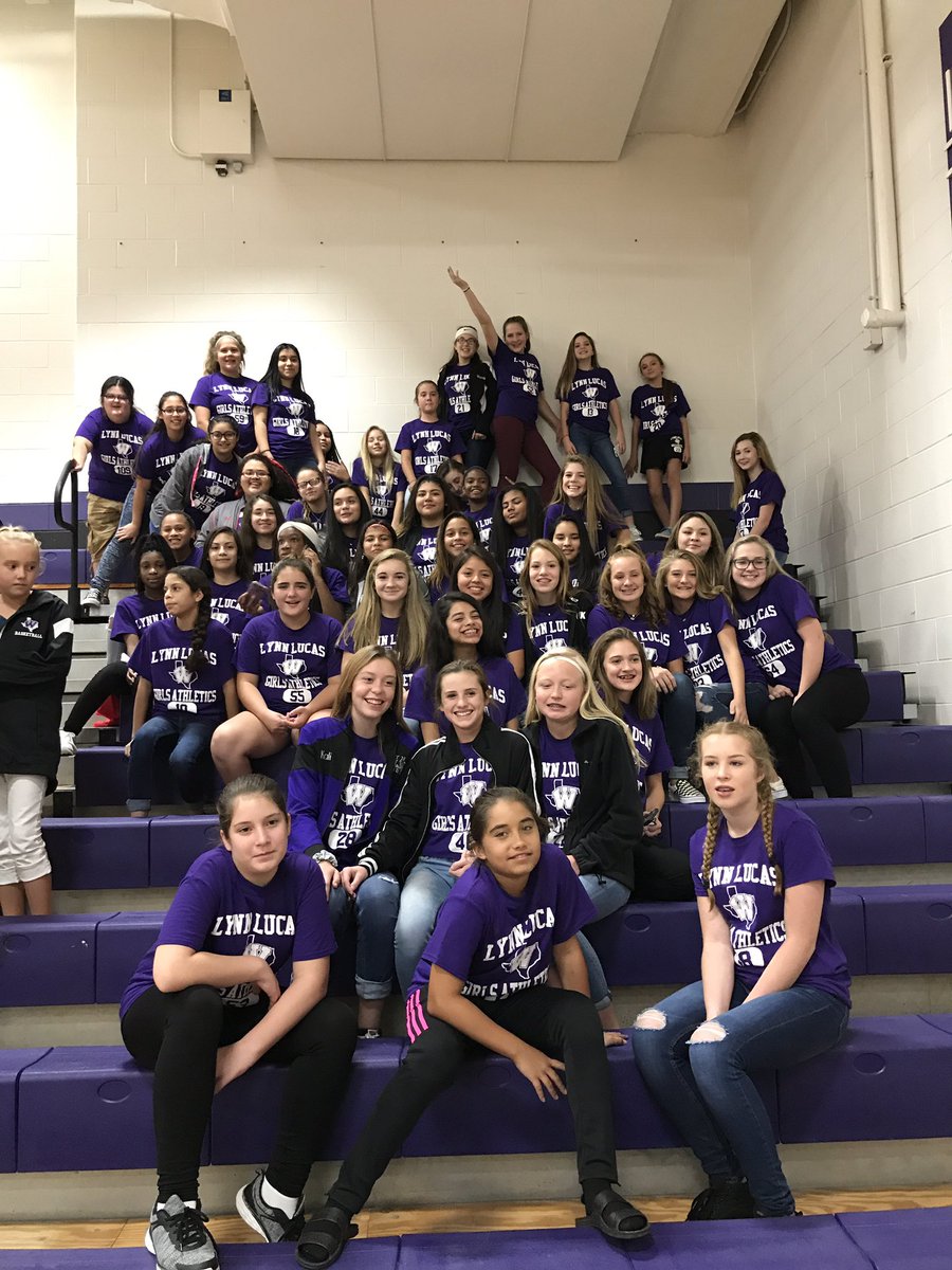 CoachMaxllms's tweet photo. Lynn Lucas Volleyball #jhnight #lovemyjob #coachmax #llmslynx #volleyballissofun https://t.co/44VoJ8Zl1m