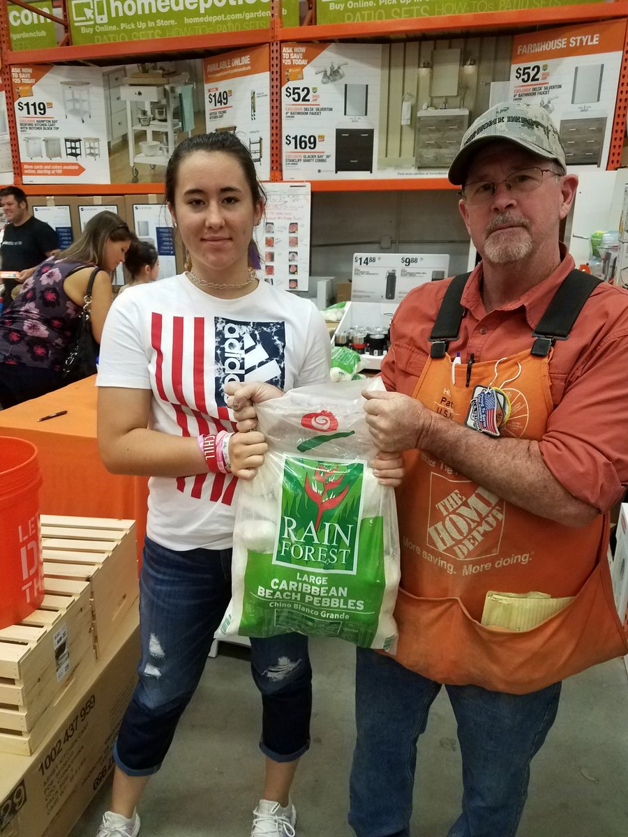 RFedders's tweet photo. Alzayer won the next bag of rocks. How exciting. Days of painting rocks. Fun for all ages. @HD2306 @jzeilerman @Paul_Haitsch @geraldrmullins https://t.co/8nvEaEejfZ