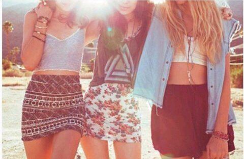 Do you remember this photo taken by @joneshestia_hg💗? <a href="/Doe_Meadowes/">Dorcas Meadowes</a> @EmmelineVance_