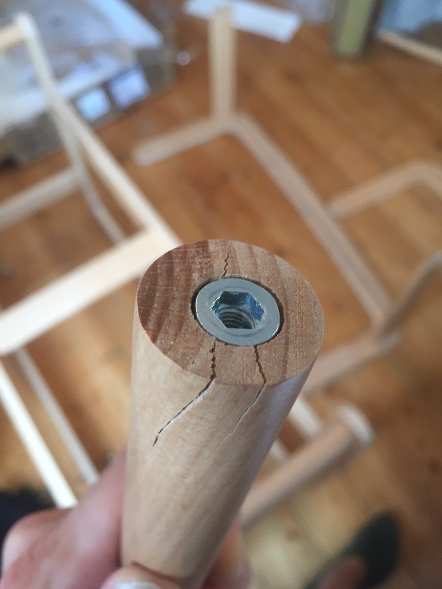 RobParker84's tweet photo. @SnuzUK #snuzpod 1 faulty part 80% through the build and you want me to return the entire product? Please just send this one part P0007. https://t.co/IBAupJstcA