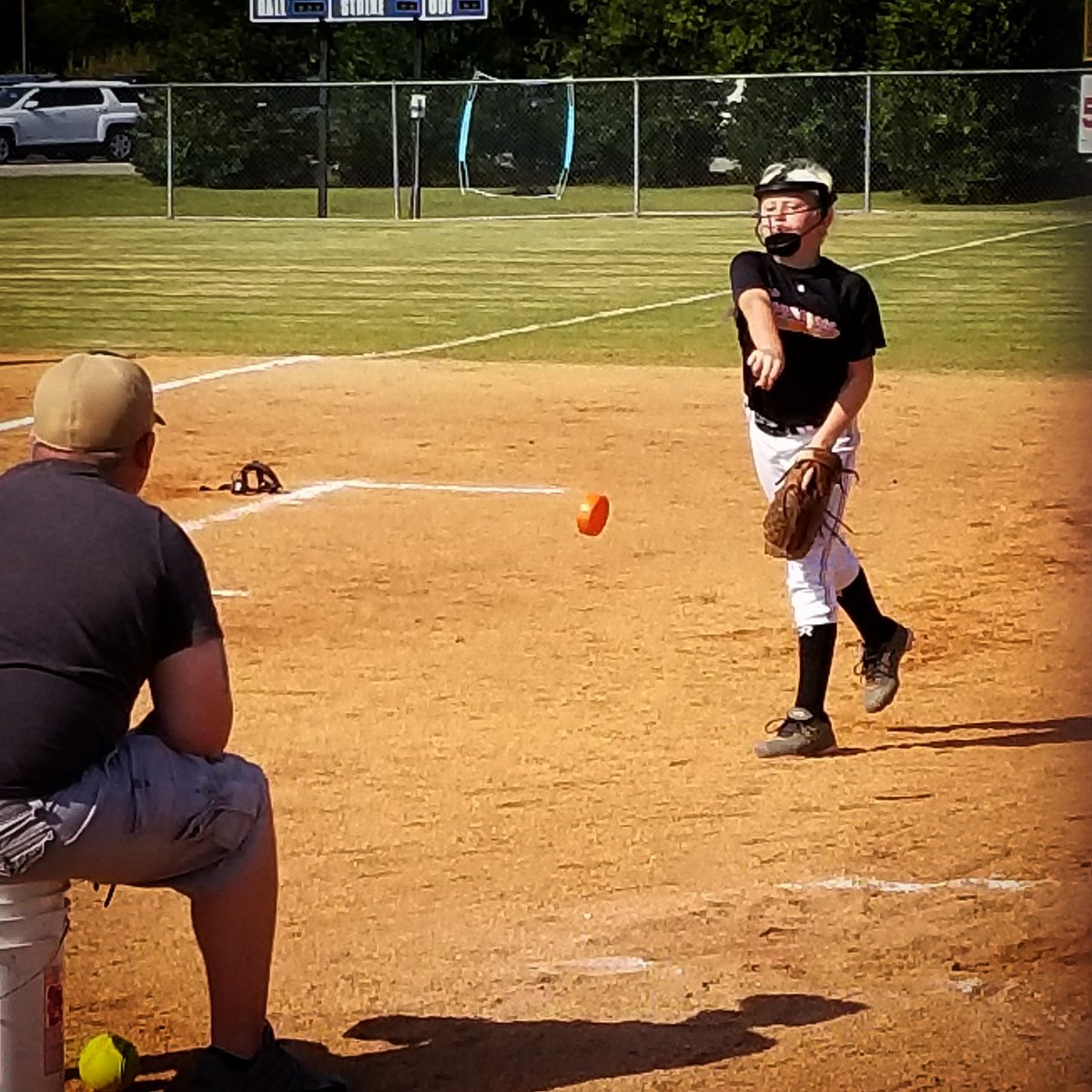 BTFastpitch's tweet photo. Beautiful day for a little softball in middle TN 🙌🏼🌞⚾️ Love seeing lots of #BTFpitchers in action today! ❤ #emmalovesherspinner #flipchange https://t.co/gttSQfyrsj