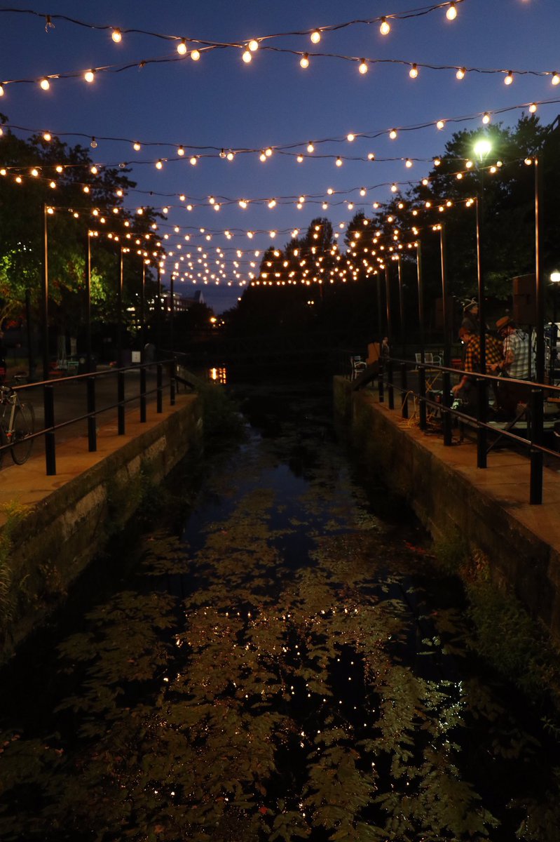 _BronT_'s tweet photo. Last night was so much fun. Please go check out Lock 2. It's such a beautiful, magical space. #akron #exploreakron https://t.co/ulPqZM0Ahn