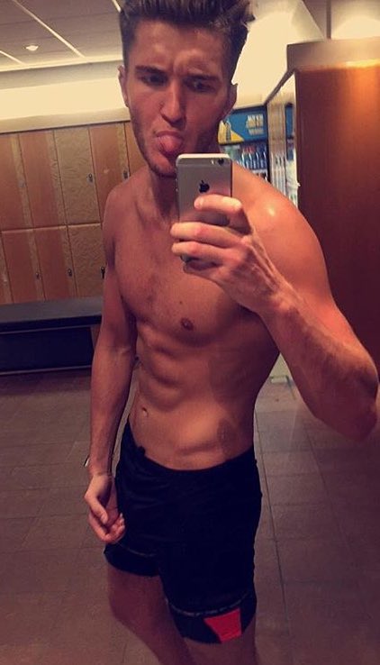 famousfitmen's tweet photo. Can't wait to see this FITTY on @TheXFactor tonight...good luck @DrewWedlake 💪🏻😜💦 #sexfactor https://t.co/ChGaOk0BQF