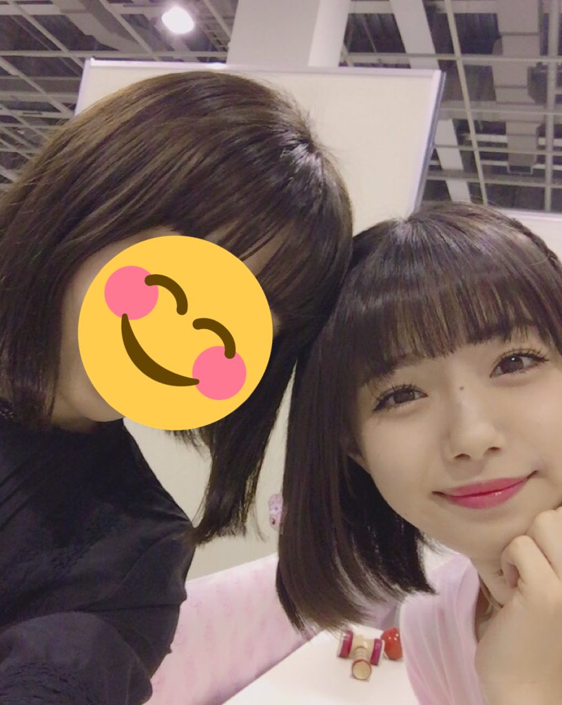 a_msy31's tweet photo. ももちゃん最後の最後で😭💕
今まで毎回外れてきたけん当たった時は一緒にめっちゃ喜んでくれた😭💕 待ち受け決定。みおりんも当たったし2人ともかわいい最高😘 https://t.co/B4RA2yIXvL