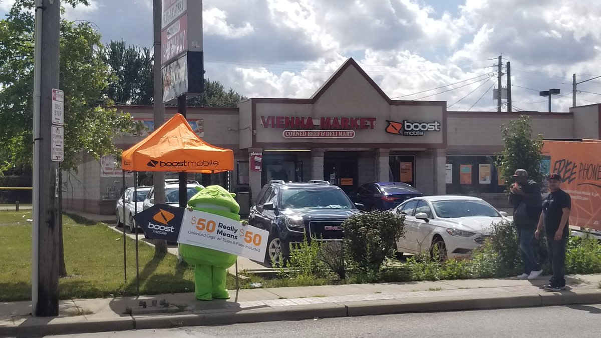 <a href="/alliedray1/">Raymond Lopez</a> @anewton_SPG @JayMiglionico 50 means 50 on Broadway #FlipTheSwitch #LMsupportsPOWer <a href="/NataleeCarter12/">Natalee</a> <a href="/JMillard1117/">Jennifer Millard</a>