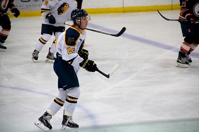 Jr_Blues's tweet photo. Pre Season game vs @IlliniHockey TONIGHT @ 6:05pm & TOMORROW @ 3:05pm at The Nelson Center! #SpringfieldProud #SpringfieldTradition https://t.co/GEfBfgjSe0