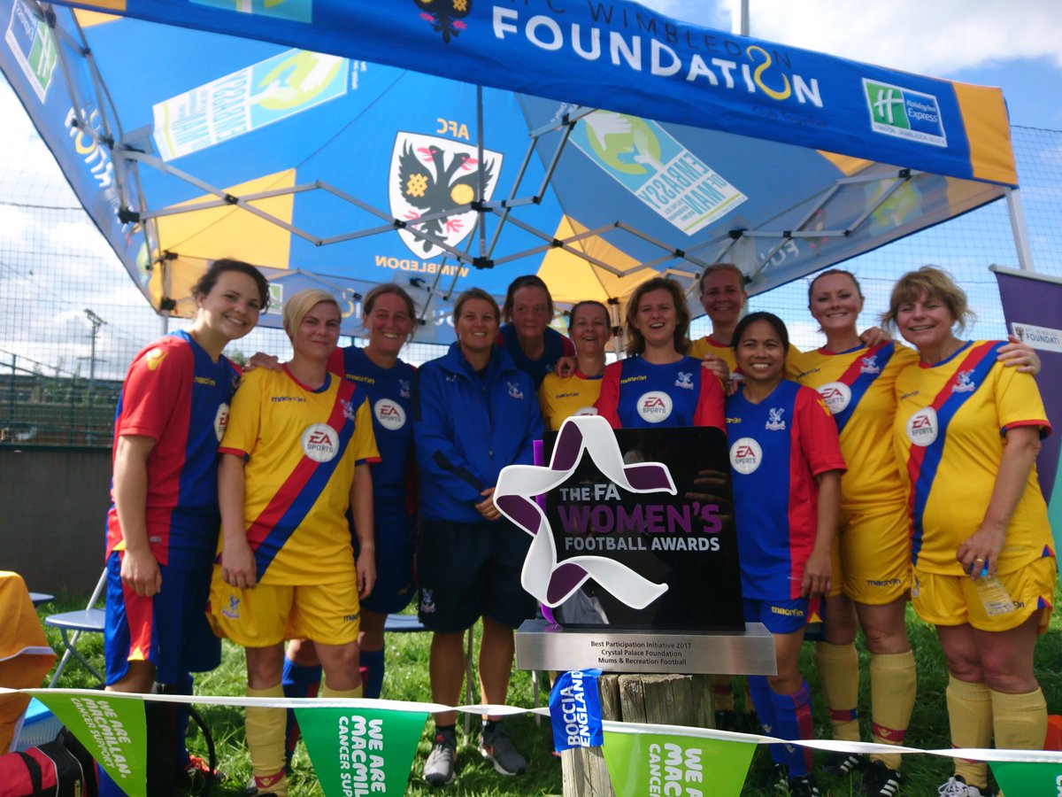 AFCW_Foundation's tweet photo. 9 teams, 56 players competed in the @macmillancancer Ladies Recreational Tournament today.
Well Done to Met Police FC 🚨 https://t.co/Fg6yekvg0U