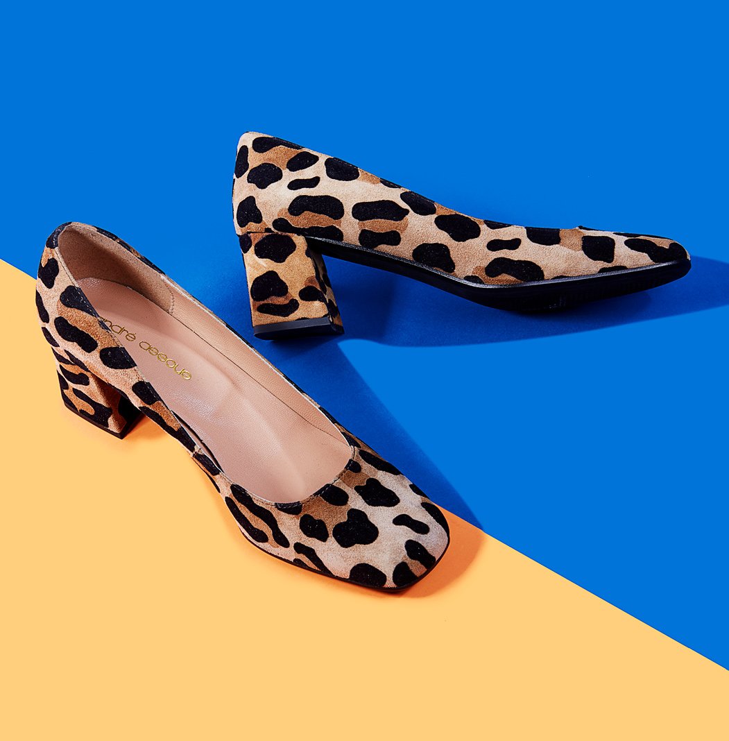 Andre_Assous's tweet image. Fall for these Fall Shades. Shop our latest lookbook! #andreassous #fallshades