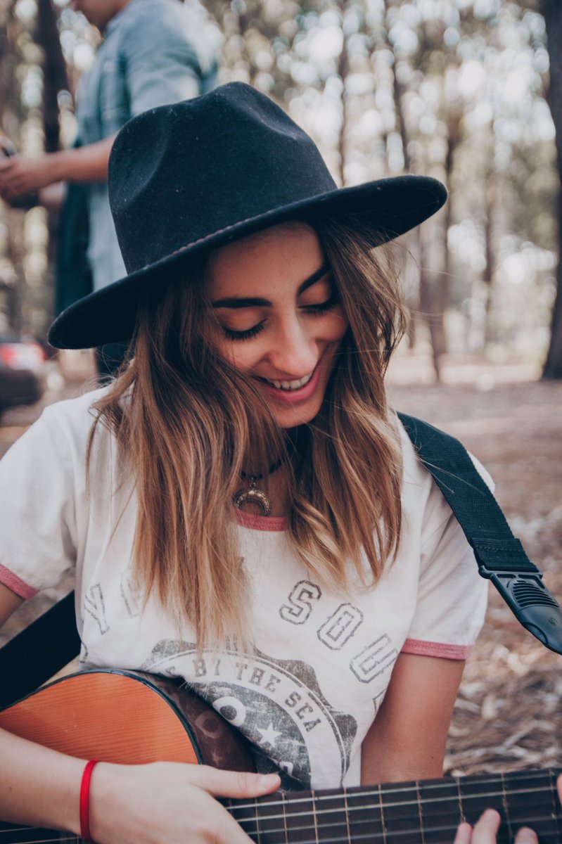 Ya podés votar a las semi finalistas de la 2da edición de Sedal #DeTuLado
Mirá sus videos en sedaldetulado.com.uy y votá a tu favorita💥