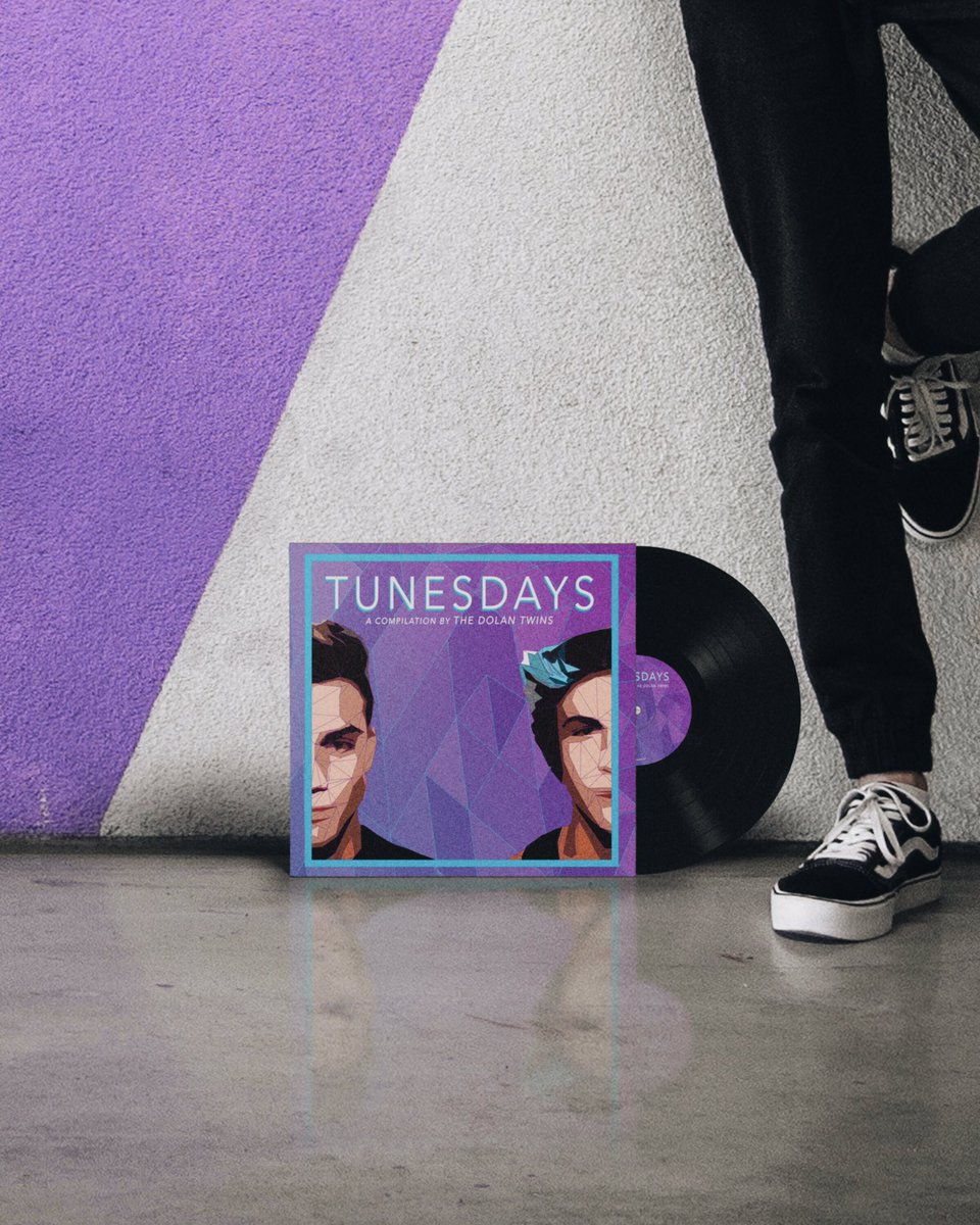 Here we go... RT and follow <a href="/heardwell/">Heard Well</a> for a chance to win a Tunesdays Vinyl by <a href="/EthanDolan/">Ethan Dolan</a> &amp; <a href="/GraysonDolan/">Grayson Dolan</a>! We are giving 3 away! 👌🏻😵