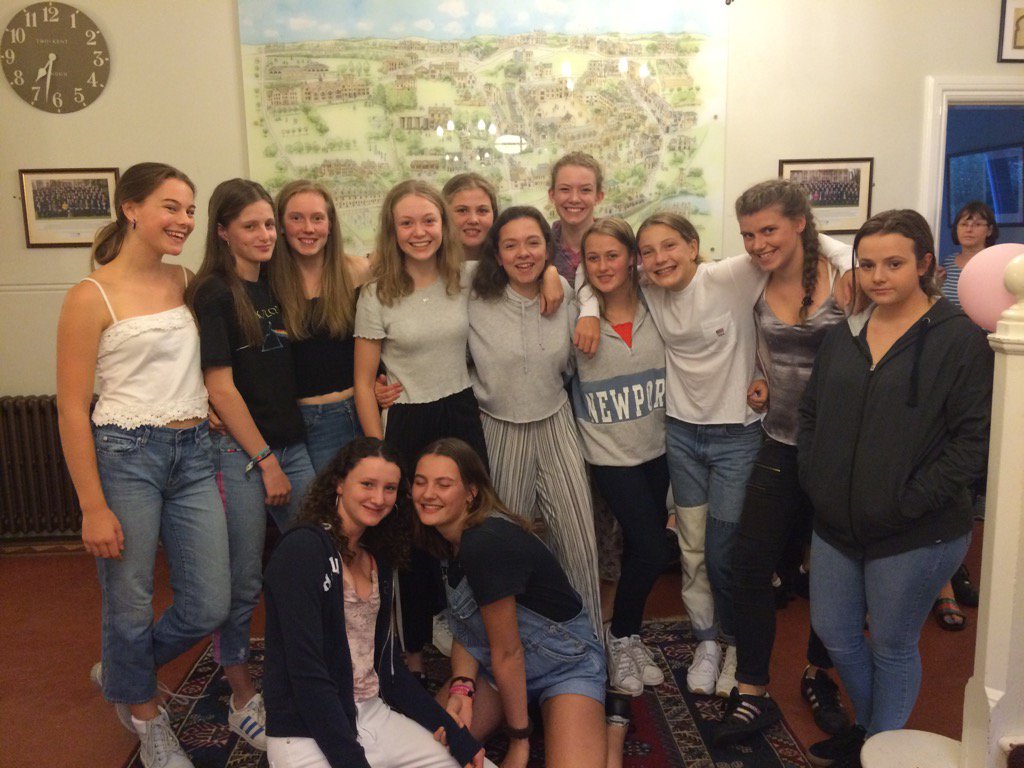 SG_Kenelm's tweet photo. M5 lovely ladies @SG_Kenelm #firstsocial https://t.co/OSmIgRRmjv
