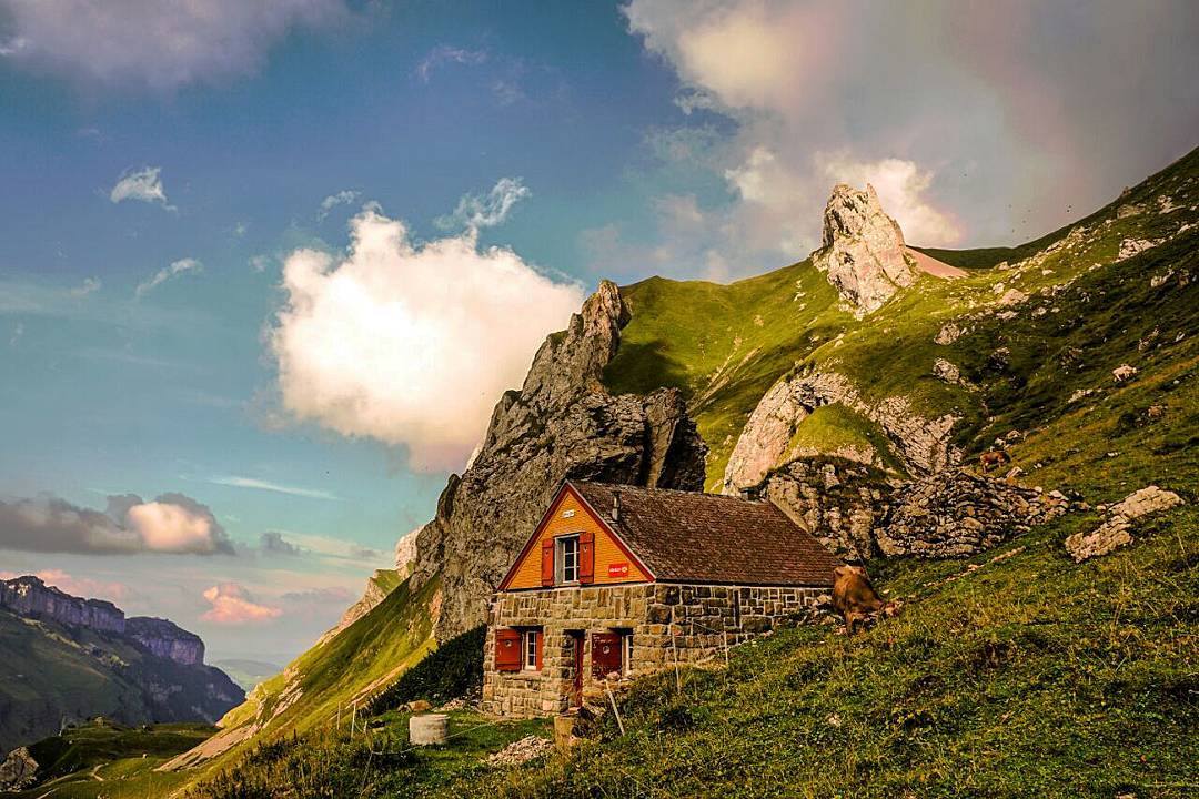 Der Berg der Berge: #Säntis in seiner ganzer Schönheit! (Foto by instagram.com/die_bergfreaks/)  #myswitzerland
#inlovewithswitzerland
#alpensucht