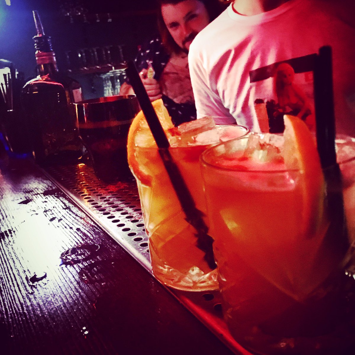 Come on down to the underground!
HAPPY HOUR UNTIL 7pm EVERYDAY...
£3.50 pints 😵 2 classic cocktails £11 🤗 Bottle of house wine £11