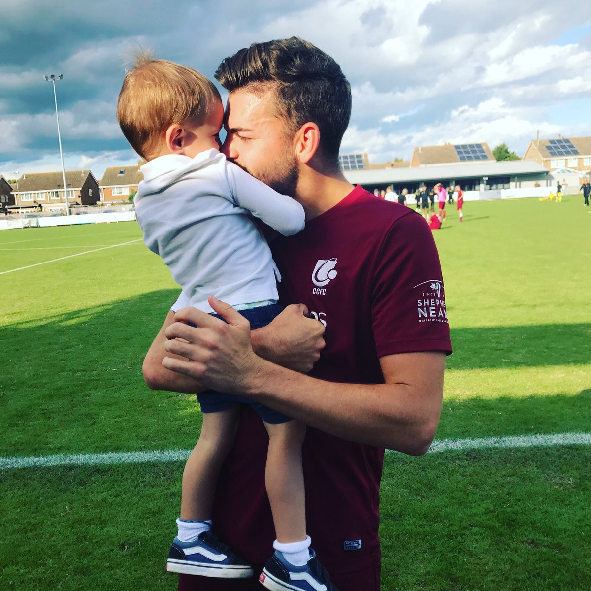 missbarlow19's tweet photo. Woo Daddy scored the winning goal ⚽️#94thminute @OfficialCCFC_uk https://t.co/ErJIh92W3t