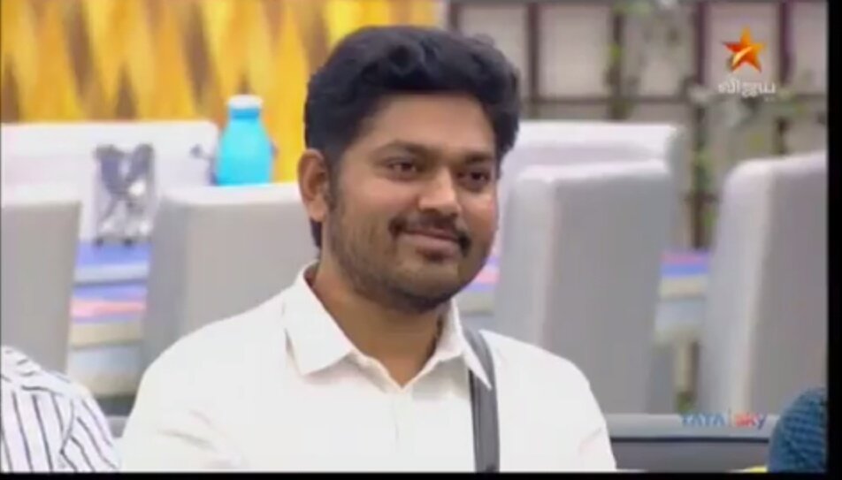 itsme_nalini's tweet photo. #TriggerShakthi -bullet'e illa sir! Enru solli verum #Shakti 'யாக மாறிய அருமையான tarunam👏நல்ல seyarkai தந்த matram
#BiggBossTamil
#OviyaArmy https://t.co/4nekalVU8J