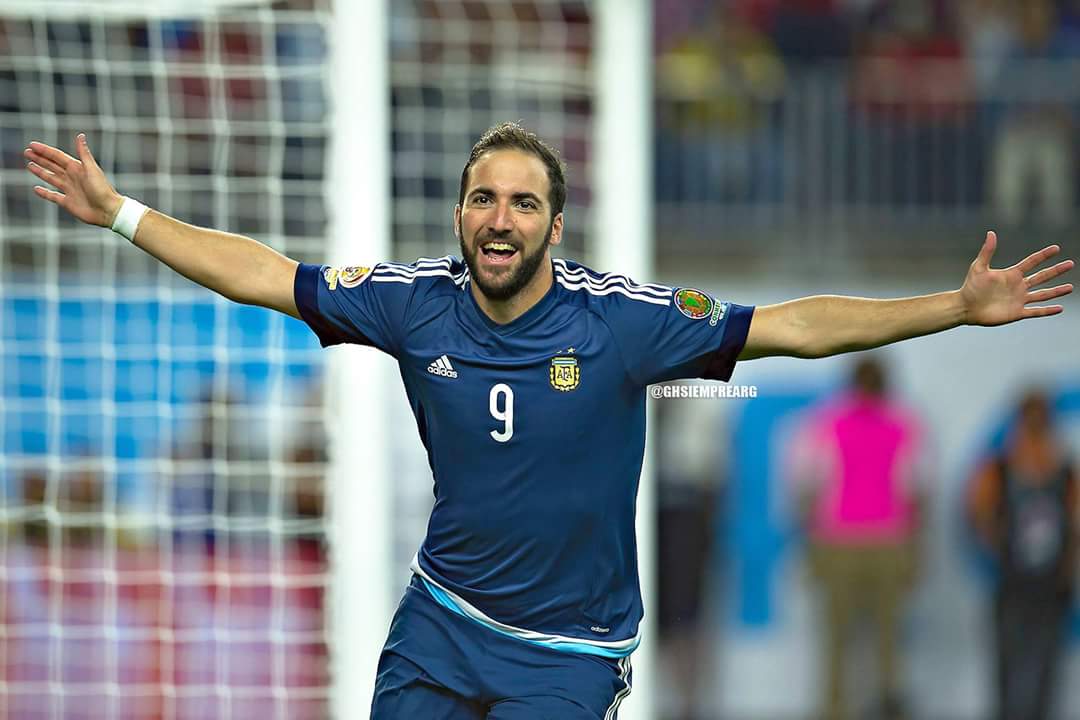 Yousef_malook's tweet photo. #VolveHiguain
عذرا الارجنتين منتخبكم لا يلعب له هيغوايين https://t.co/s2IIX7w70l