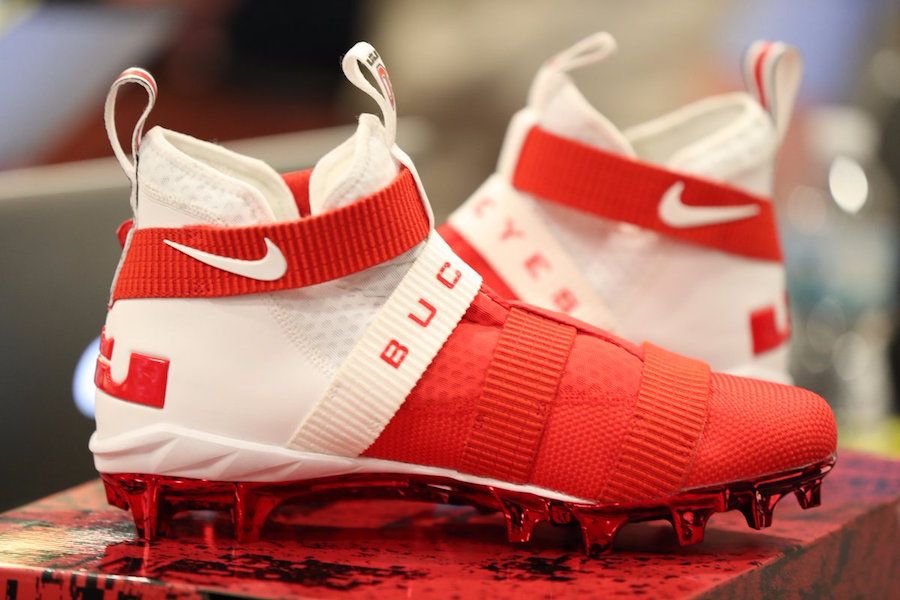 lebron soldier football cleats