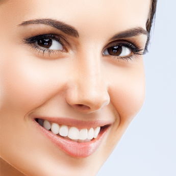 broadwaylifesmi's tweet photo. Have you always dreamed of a brighter, whiter smile? We are proud to offer a tooth whitening systems to suit you. https://t.co/1pHjjpjcEF https://t.co/qiybwXRaHE