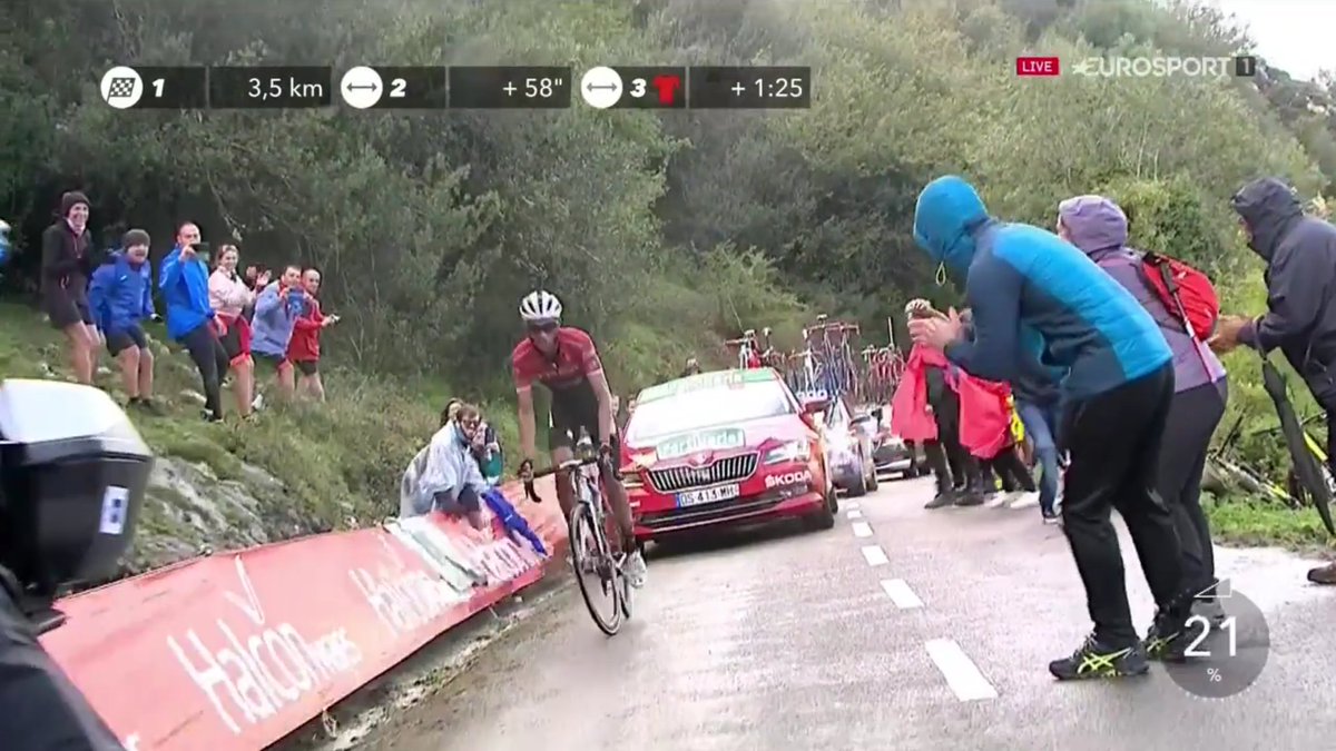 lunacheguarda's tweet photo. #Angliru nella storia
Per sempre #Contador
#vuelta2017 #lavuelta
#VL2017 #VueltaAEspana https://t.co/JdV8dMMwBQ