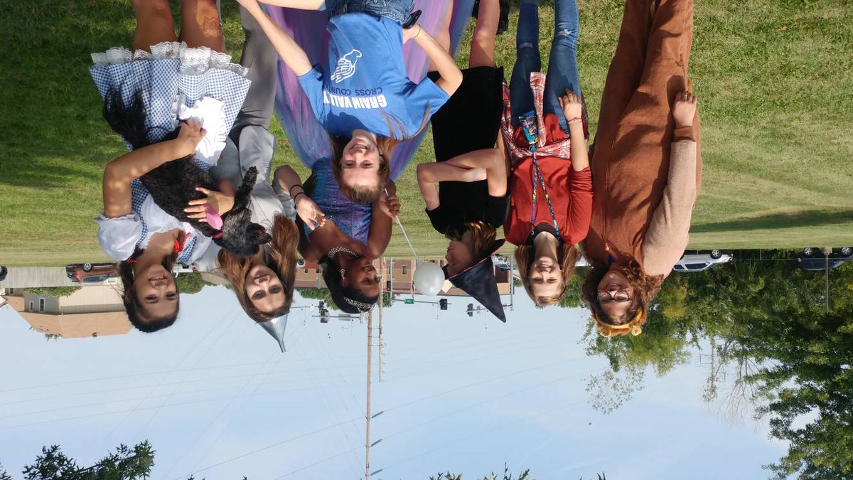 Eaglesgvsms's tweet photo. There's no place like Grain Valley South Middle School #ValleyFairDays
#SMSEagles https://t.co/x4miB4wxdQ