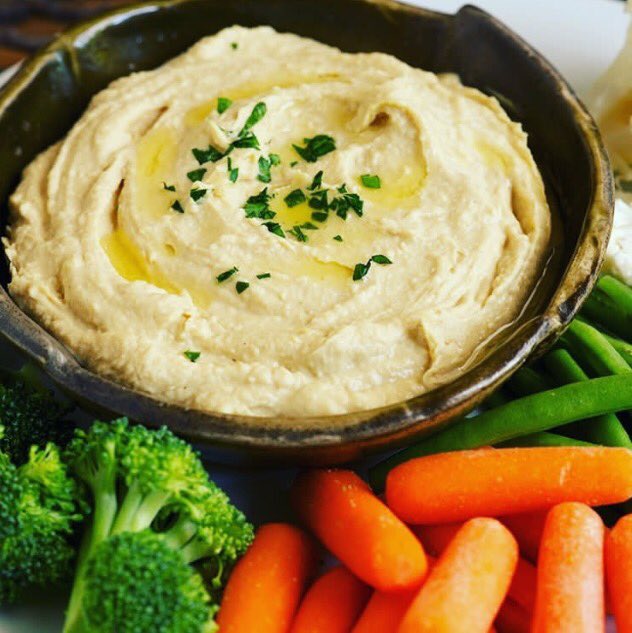 themedchef's tweet photo. Are you watching football today? Have healthy and delicious snacks from #TheMedChef #Grandmashumus #footballseason #HealthyLiving https://t.co/hnZruQa2oZ