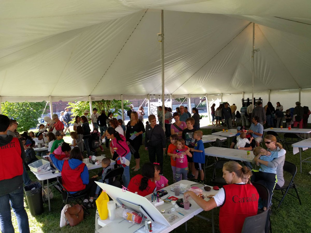 bugdayOttawa's tweet image. #bugday2017 continues! And the sun is coopering too!