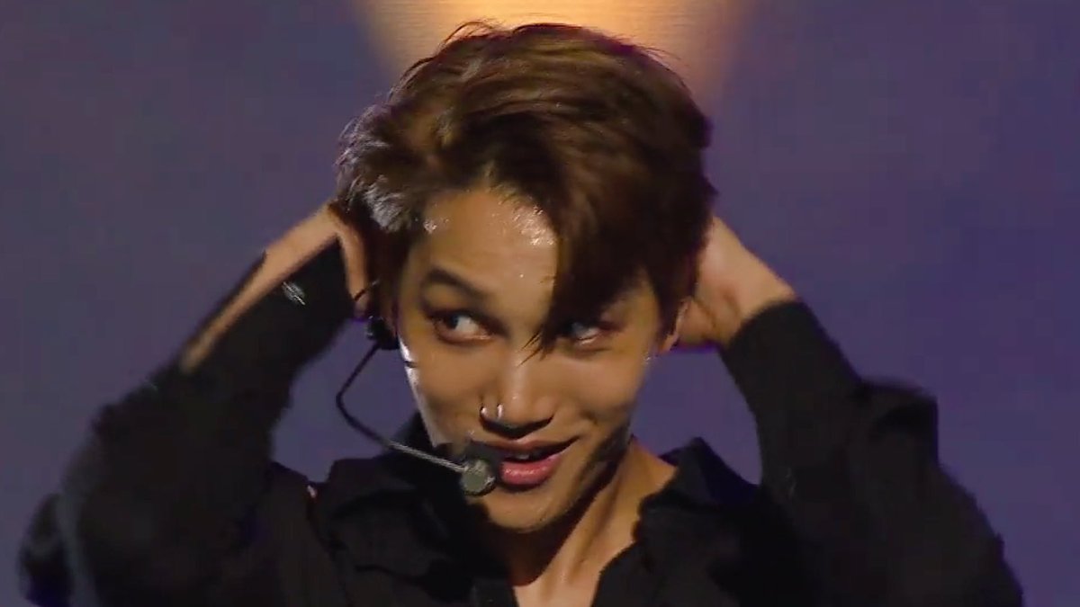 kimjonginbaby's tweet photo. ☀️sunkissed boy 💛 https://t.co/HTQwB7gZDq