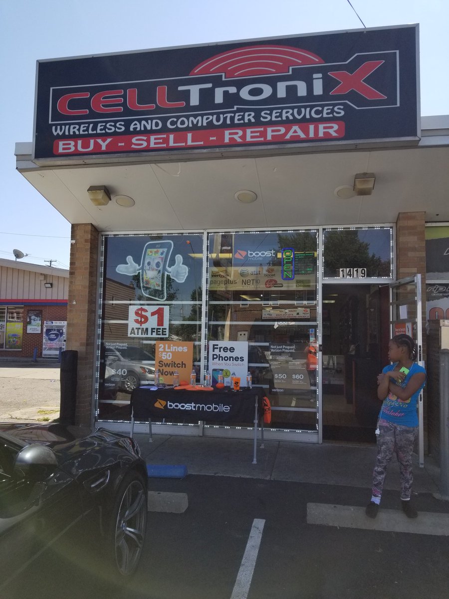 SPGKimSchriner's tweet image. #LMsupportsPOWER, @NataleeCarter12, @JMillard117, @JayMiglionico @DK1team1dream and @SPGMERCH @FAliyeh @PattyS_VIP  #FlipOffMetro