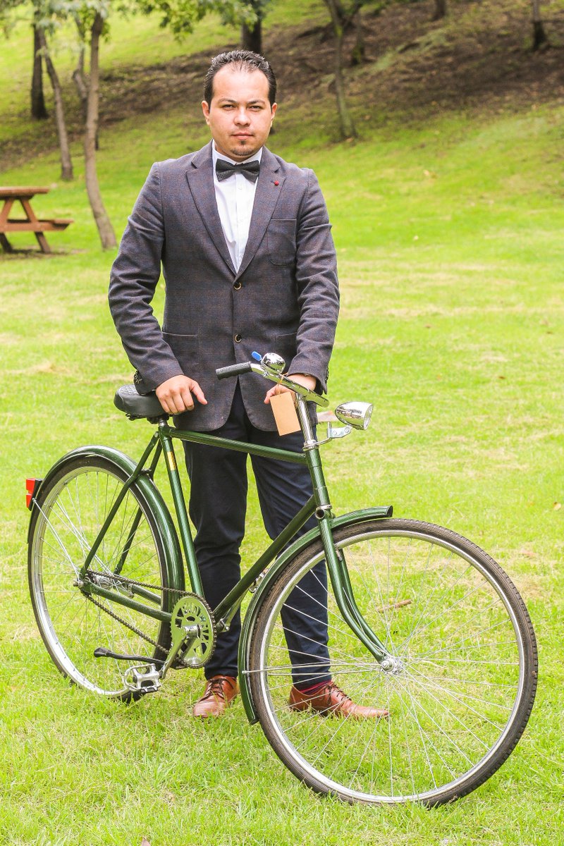 MXCycleChic's tweet image. Retratos: Tweed Ride Mexico City. mexicocyclechic.com/2017/09/retrat…