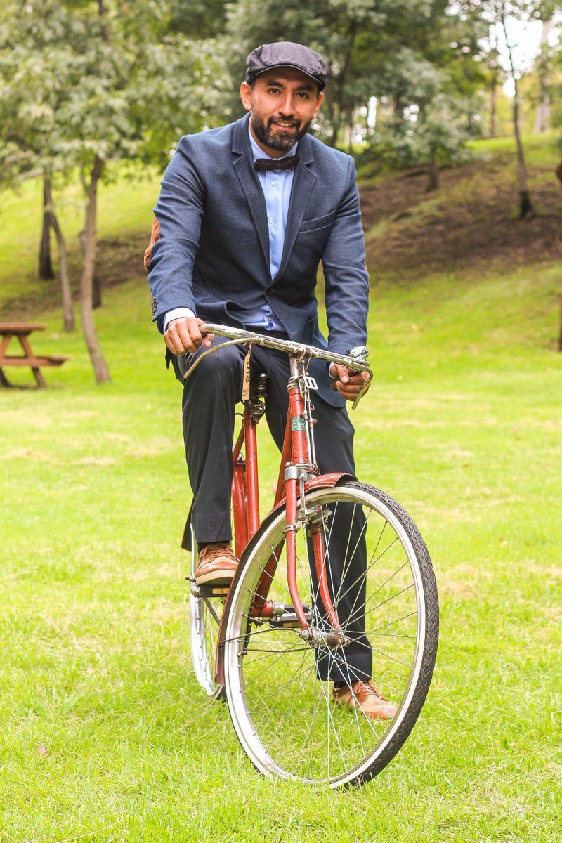 MXCycleChic's tweet image. Retratos: Tweed Ride Mexico City. mexicocyclechic.com/2017/09/retrat…