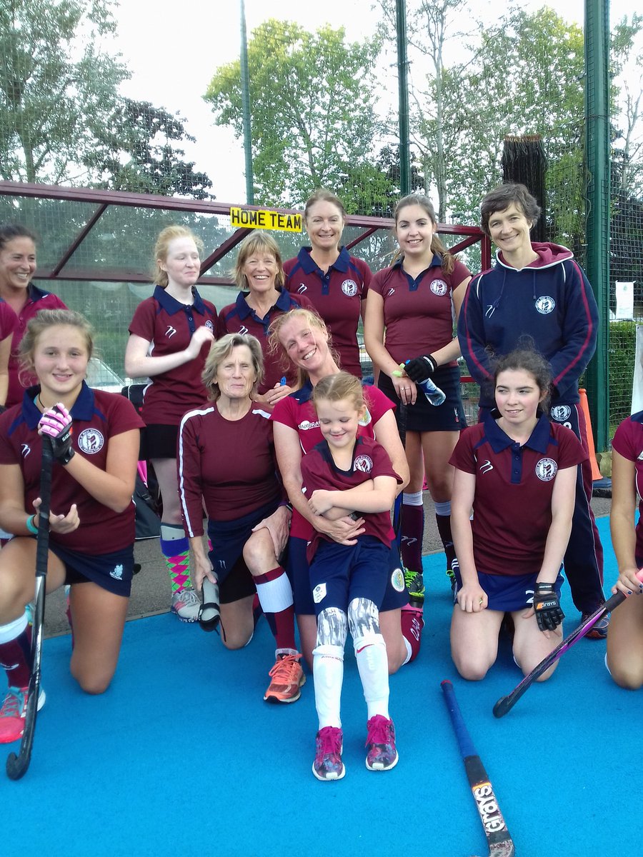 Front and centre....3 generations of <a href="/Oltonwwhc/">Olton Hockey Club</a> players! Grace age 6 the 2 goals heroine! #Intergenerationaltournament #hockeyfamily