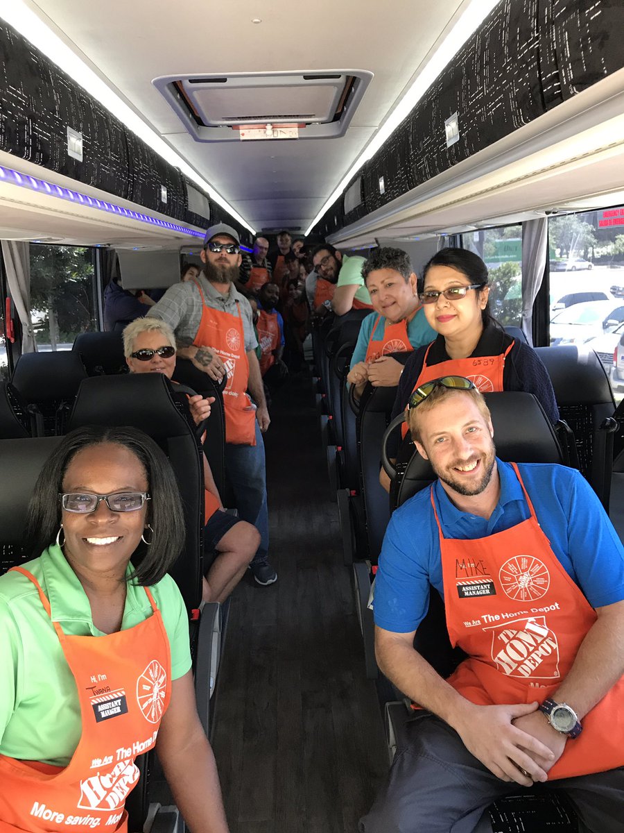 DHRMgregorio's tweet photo. Closing team! So pumped and ready to help our HD family in Texas. #HDHoustonStrong @mccormick138 https://t.co/96OTblyhTX