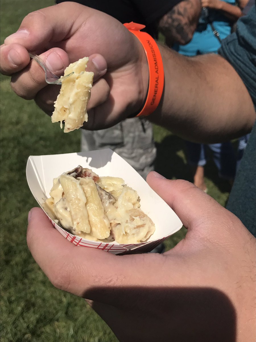 TheReviewWire's tweet photo. They get our vote!! @thecheesefestus
#thecheesefest #tcf2017 https://t.co/l6cZArtRe8