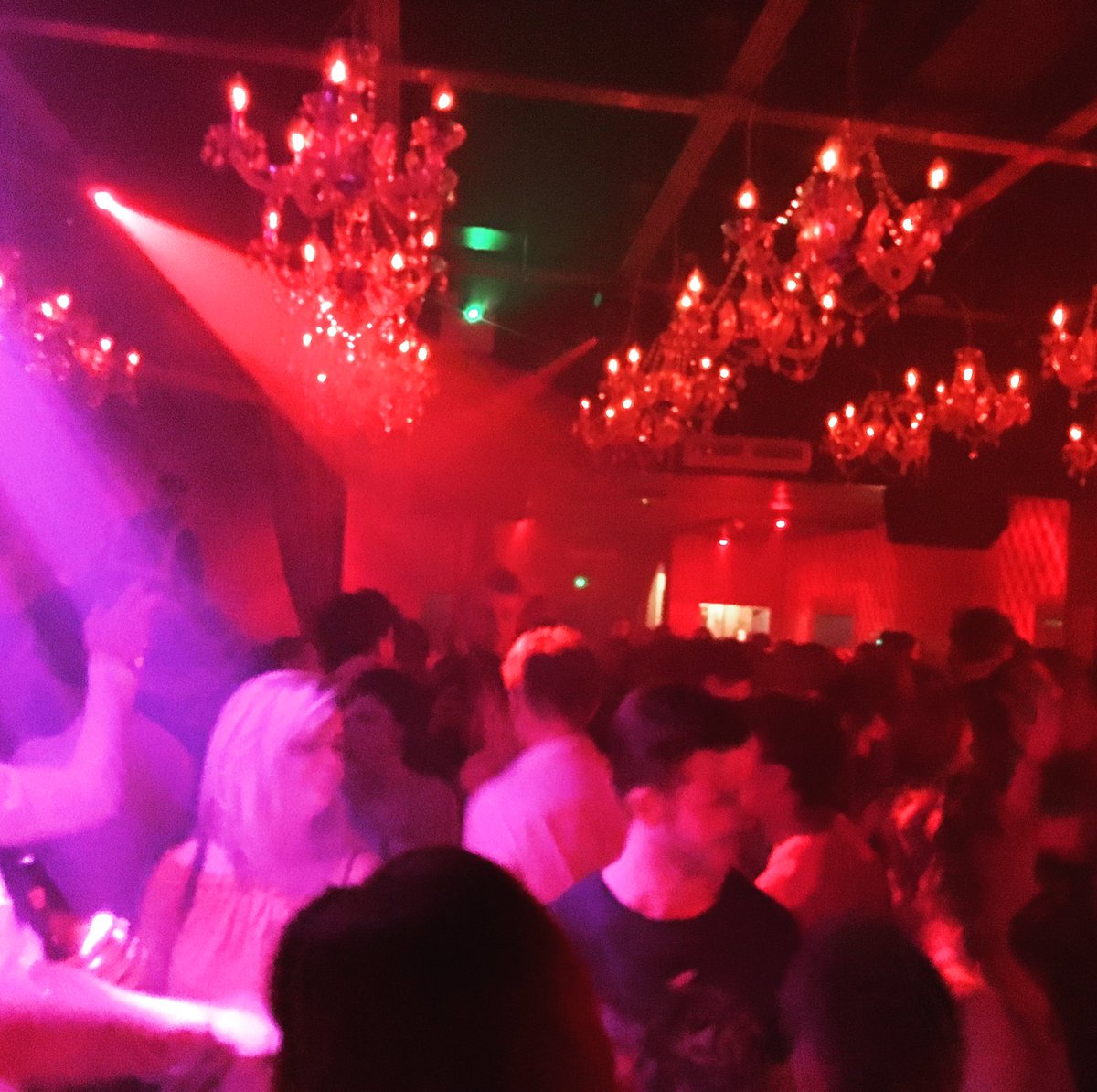 ZincBanbury's tweet photo. It's nearly MOO'OCLOCK!!
Join @DjSiJames on the CIRQUE DANCE FLOOR from 10pm!!
#PureSaturdays #PureMadness https://t.co/U5sOBp1dJU