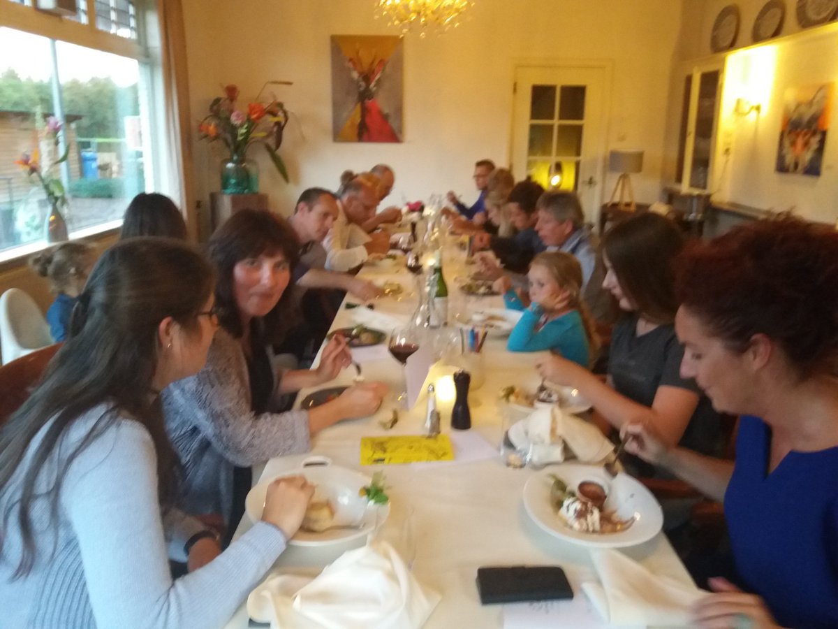 Vanavond genoten van heerlijk familiediner <a href="/HetWitteHuisOlt/">Hotel Het Witte Huis</a> TOP!