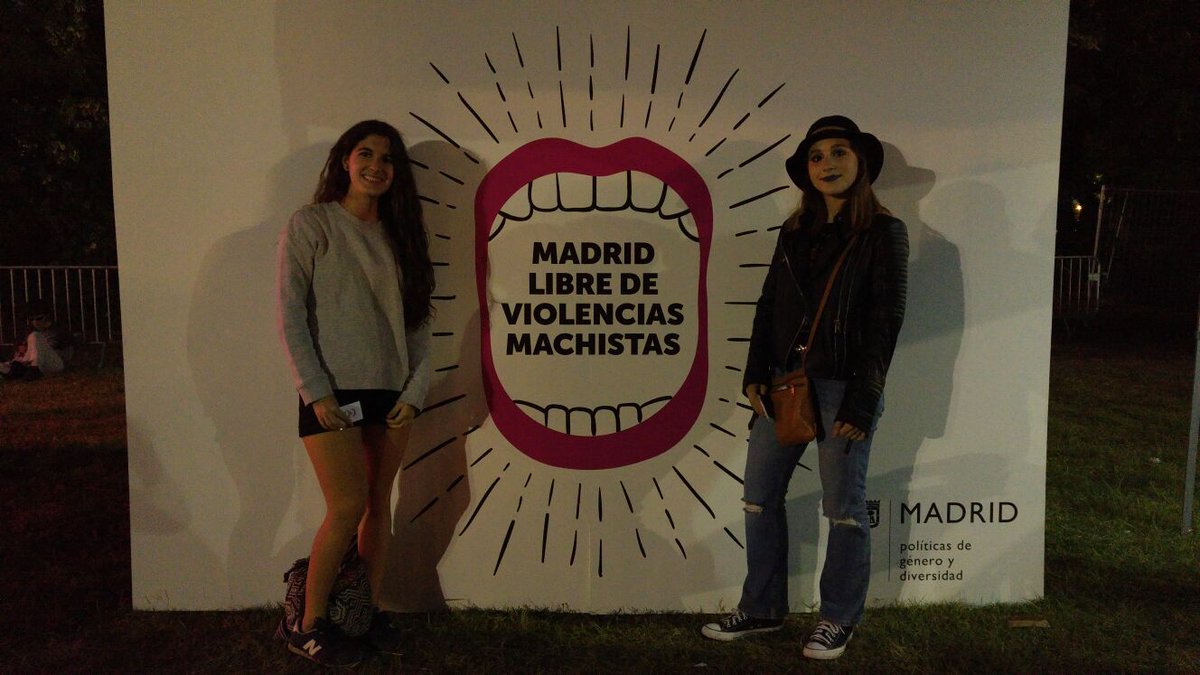MadridIgualdad's tweet photo. Dos amigas, Elena y Cristina, unidas contra las violencias machistas en #DCode2017 #DCodediceNo https://t.co/R3byyAw0rI