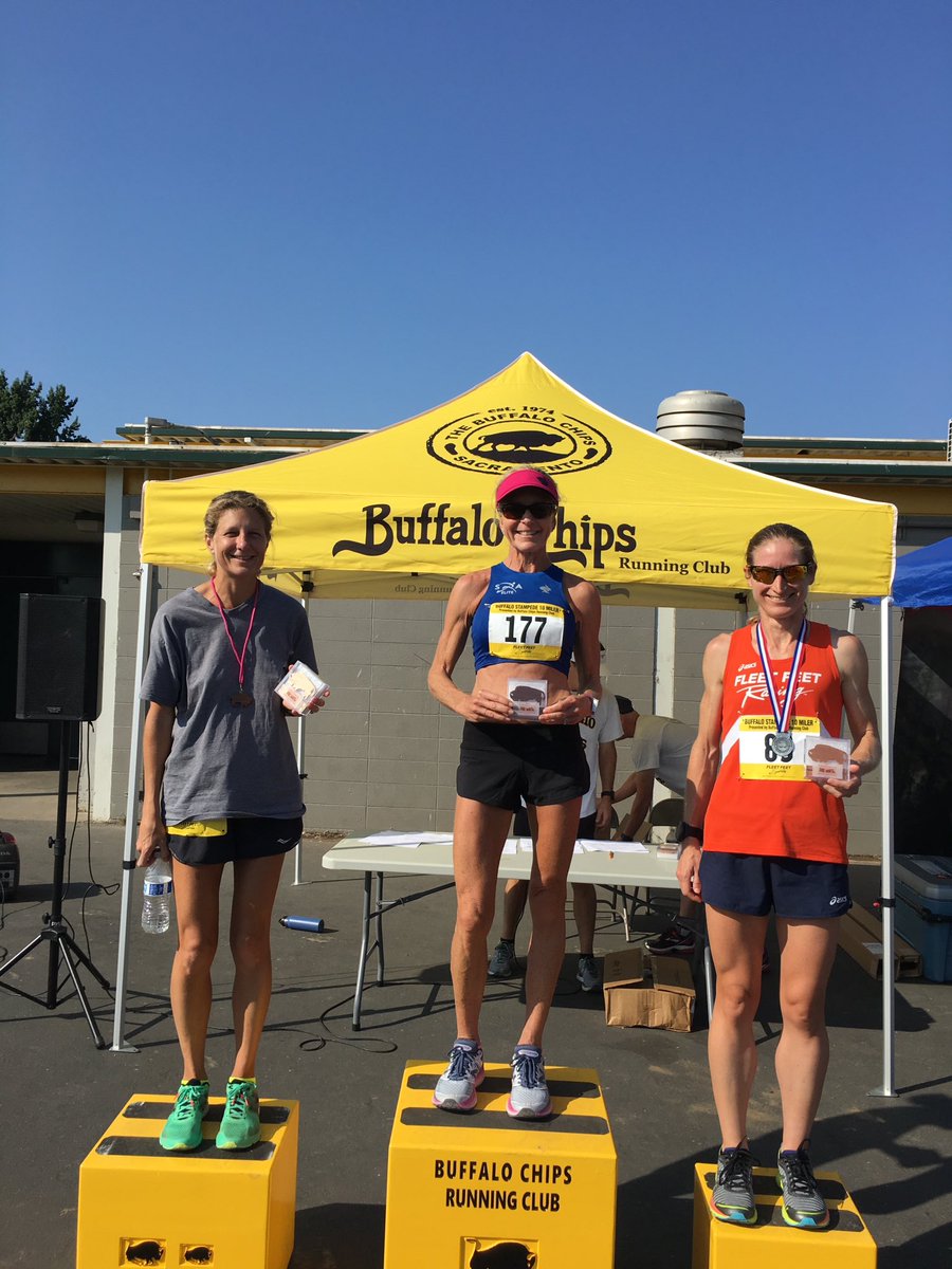 Proud of @jennyhitchings-Masters and AG wins at Buffalo Stampede today &amp; she only beat me by 12 minutes. <a href="/SRAelite/">SRA Elite</a> <a href="/runSRA_CIM/">CIM</a> <a href="/runinrabbit/">rabbit</a>.