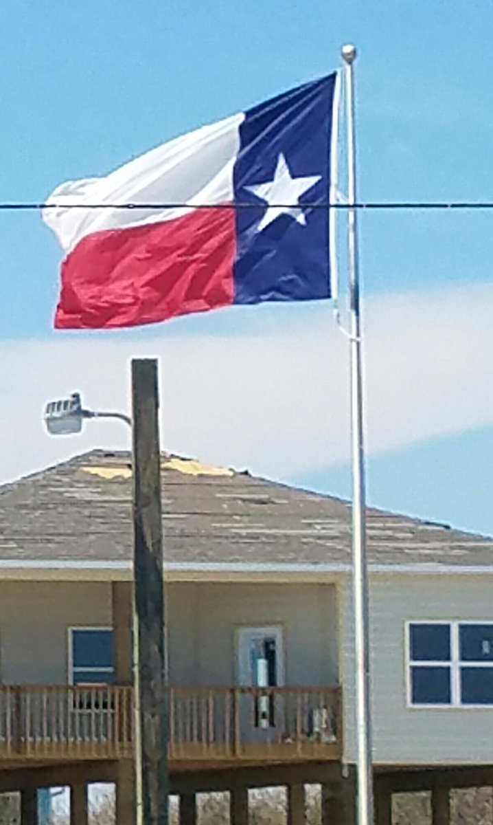 JamieJALFT's tweet photo. #TexasStrong #Rockport praying for #Florida! #ComeTogether is what it will take. You got this! We got this! God's got us all! #2017storms https://t.co/P5CtrxaijQ