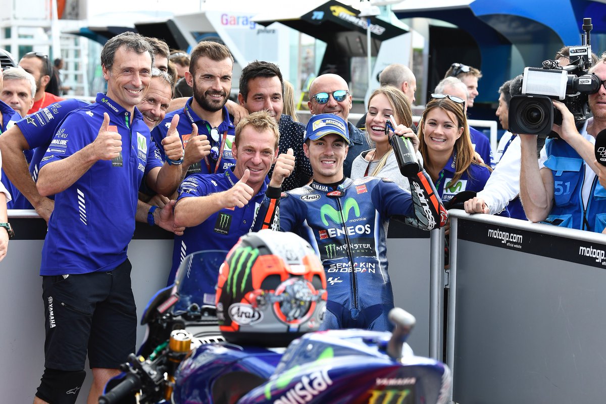 YamahaMotoGP's tweet photo. Adrenaline is rising at the Adriatic Coast. How will @maverickmack25 fare from pole position in the #SanMarinoGP? #MovistarYamaha #MotoGP https://t.co/6WDigltmx4