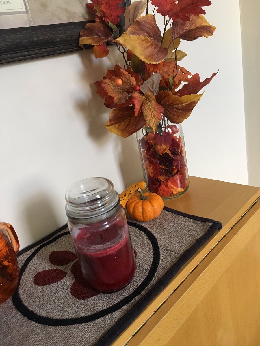 Jane_King2016's tweet photo. Ahhh Fall ☺️ I'm so glad you're here🤗 🍁🍃🍂 https://t.co/YutKeAegsc