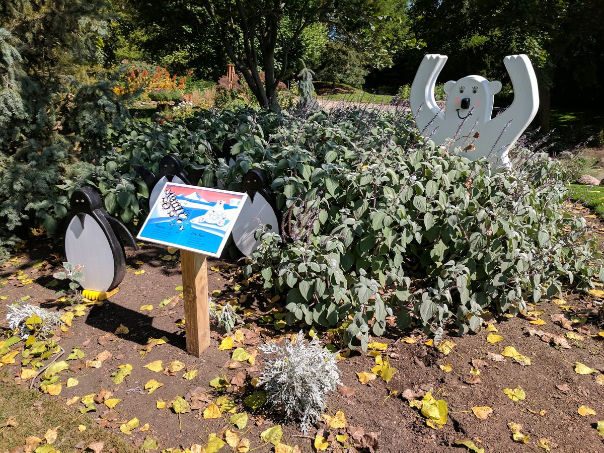DarcyZalewski's tweet photo. Perfect day for a stroll through the beautiful @RotaryGardensWI. #explorejanesvillewi @JanesvilleCVB1 (hosted) https://t.co/cm14Rtw0B2